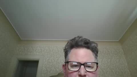 Snapshot of bluemoose70 chatting on 12.04.24 bluemoose70 online show from 12.04.24