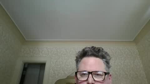 Snapshot of bluemoose70 chatting on 01.11.25 bluemoose70 online show from 01.11.25