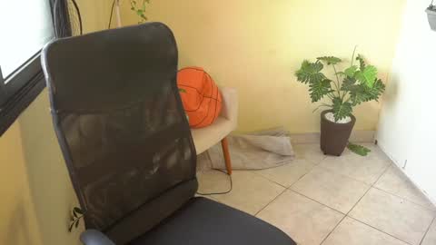 FLORAA online show from 01.22.25