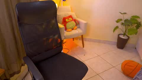 FLORAA online show from 11.25.25