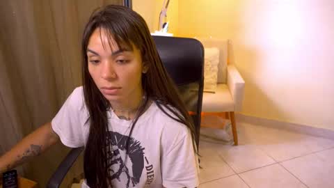 Snapshot of bluemysticlady chatting on 02.06.26 FLORAA online show from 02.06.26