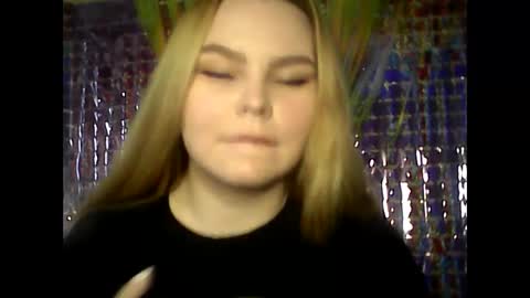 blushing_star online show from 02.16.25