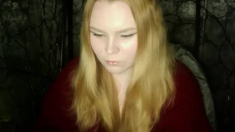 blushing_star online show from 10.10.25