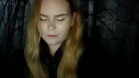 blushing_star online show from 11.19.25