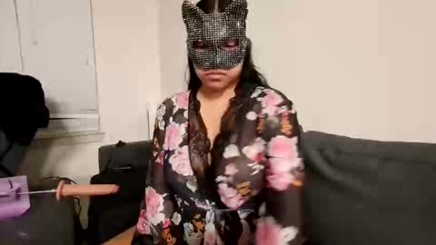 Snapshot of blzsugar chatting on 10.29.25 BlzSugar online show from 10.29.25