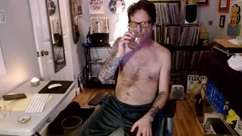 Snapshot of bnczuperzexy chatting on 01.02.25 ZuperZexyZounds online show from 01.02.25