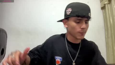 Bob  INDEPENDENT MODEL online show from 12.15.24