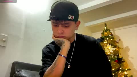 Bob  INDEPENDENT MODEL online show from 12.21.24