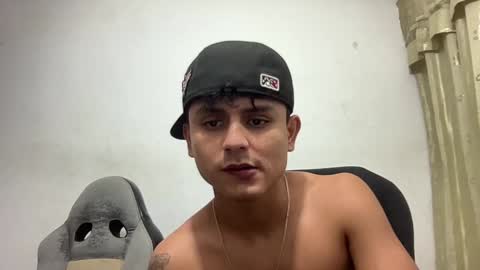 Bob  INDEPENDENT MODEL online show from 12.22.24