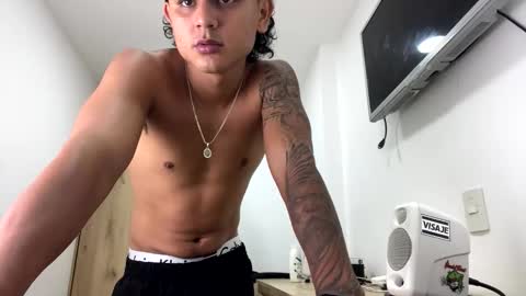 Bob  INDEPENDENT MODEL online show from 09.10.25