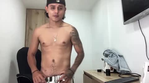 Bob  INDEPENDENT MODEL online show from 09.14.25