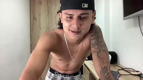 Bob  INDEPENDENT MODEL online show from 09.16.25