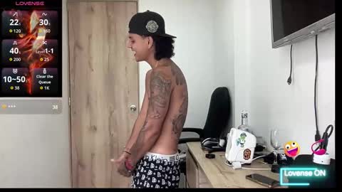 Bob  INDEPENDENT MODEL online show from 10.15.25