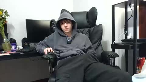 Snapshot of bobby72738 chatting on 02.17.26 bobby72738 online show from 02.17.26