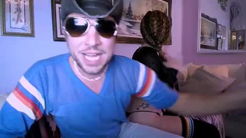 Snapshot of bobbyandsadie chatting on 01.07.26 Bobby and Sadie online show from 01.07.26