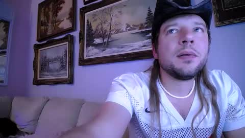 Snapshot of bobbyandsadie chatting on 02.03.26 Bobby and Sadie online show from 02.03.26