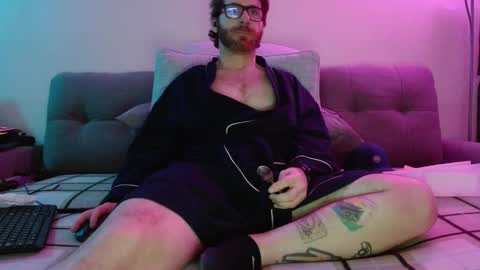 Bobby English online show from 02.12.25