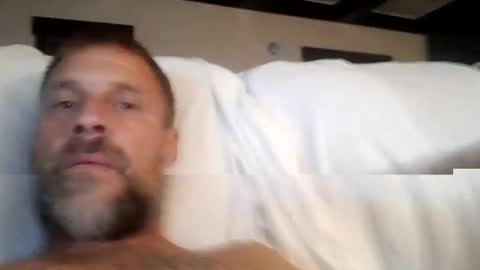 Snapshot of bobnspokn48293505 chatting on 09.30.25 bobnspokn48293505 online show from 09.30.25