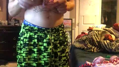 Snapshot of bodyyattiyatti chatting on 10.24.25 Sailorartemis online show from 10.24.25