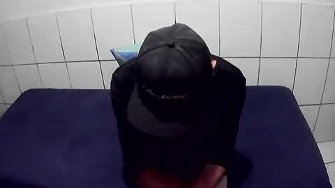 Snapshot of bolado23 chatting on 12.20.25 Cesar Augusto Pierdona online show from 12.20.25