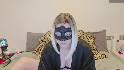 Lucy online show from 05.08.26