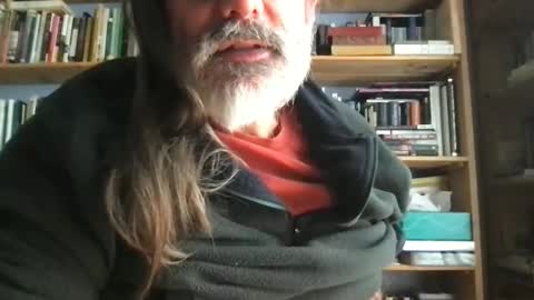 Snapshot of bonderbarney chatting on 02.12.25 BonderBarney online show from 02.12.25