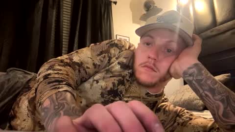 Snapshot of boner4you1994 chatting on 01.26.25 boner4you1994 online show from 01.26.25