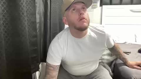 Snapshot of boner4you1994 chatting on 10.12.25 boner4you1994 online show from 10.12.25