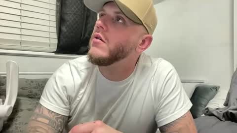 Snapshot of boner4you1994 chatting on 10.19.25 boner4you1994 online show from 10.19.25