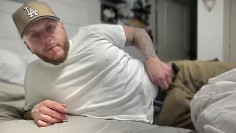 Snapshot of boner4you1994 chatting on 10.29.25 boner4you1994 online show from 10.29.25