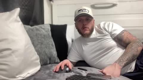 Snapshot of boner4you1994 chatting on 01.14.26 boner4you1994 online show from 01.14.26