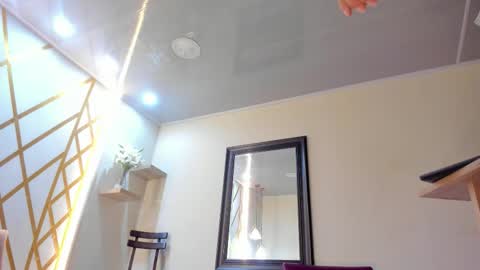 Snapshot of boniesmith_ chatting on 11.12.25 Bonie Smith online show from 11.12.25