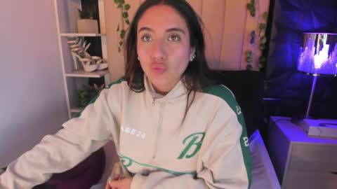 Snapshot of bonnali_lune chatting on 02.11.26 bonnali_lune online show from 02.11.26