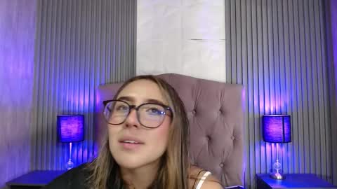 Snapshot of bonnali_lune chatting on 03.01.26 bonnali_lune online show from 03.01.26