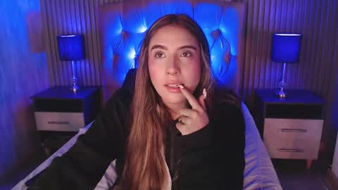 Snapshot of bonnali_lune chatting on 03.05.26 bonnali_lune online show from 03.05.26