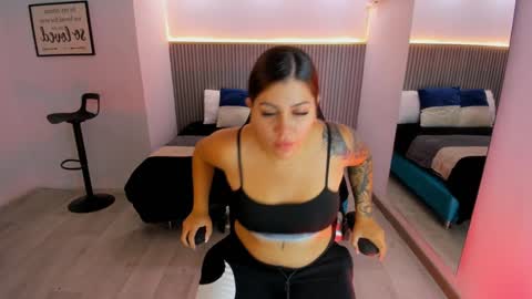 Bonnie  online show from 02.04.25