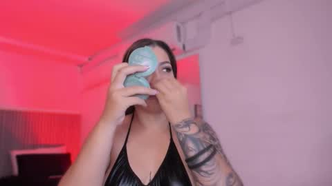 Bonnie  online show from 09.25.25