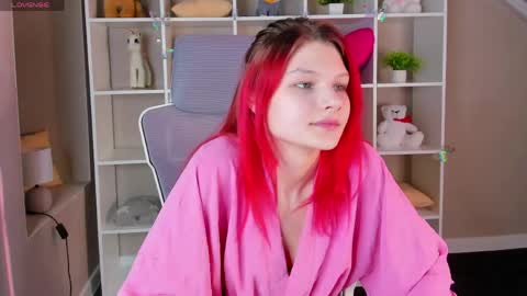Snapshot of bonnie_hernandez chatting on 04.22.26 Bonnie online show from 04.22.26