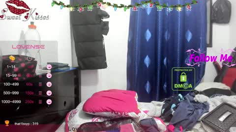 Snapshot of bonnie_lam_ chatting on 01.05.25 bonnie lam hello welcome to my room I hope you have fun and you can reach your maximum pleasure here with me online show from 01.05.25