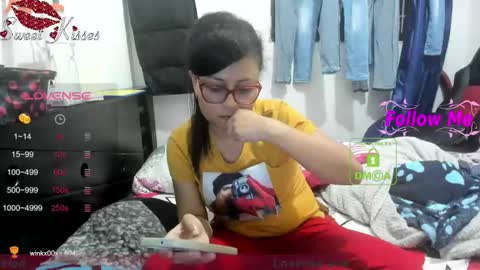 Snapshot of bonnie_lam_ chatting on 01.12.25 bonnie lam hello welcome to my room I hope you have fun and you can reach your maximum pleasure here with me online show from 01.12.25