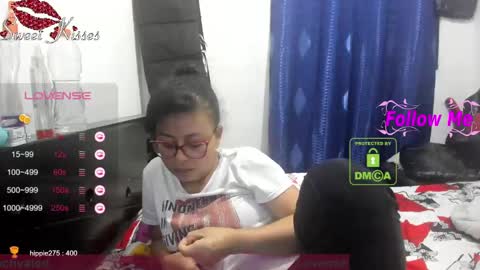 Snapshot of bonnie_lam_ chatting on 01.26.25 bonnie lam hello welcome to my room I hope you have fun and you can reach your maximum pleasure here with me online show from 01.26.25