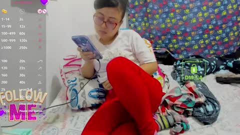Snapshot of bonnie_lam_ chatting on 09.19.25 bonnie lam hello welcome to my room I hope you have fun and you can reach your maximum pleasure here with me online show from 09.19.25