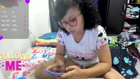 Snapshot of bonnie_lam_ chatting on 10.21.25 bonnie lam hello welcome to my room I hope you have fun and you can reach your maximum pleasure here with me online show from 10.21.25