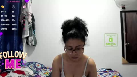 bonnie lam  hello welcome to my room I hope you have fun and you can reach your maximum pleasure here with me online show from 04.26.26