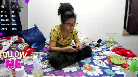 bonnie lam  hello welcome to my room I hope you have fun and you can reach your maximum pleasure here with me online show from 04.28.26