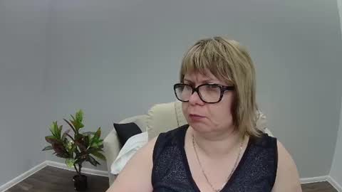 Snapshot of bonnnyboobsy chatting on 07.22.26 bonnnyboobsy online show from 07.22.26