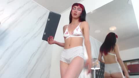 Snapshot of bonnybonnet chatting on 12.14.24 bonnybonnet online show from 12.14.24