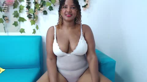 Snapshot of bonnydopson chatting on 12.20.24 Bonny Dopson online show from 12.20.24