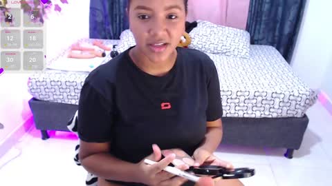 Snapshot of bonnydopson chatting on 02.08.25 Bonny Dopson online show from 02.08.25