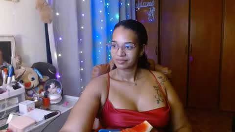 Snapshot of bonvivantb chatting on 01.25.25 Queen Bon Vivantt online show from 01.25.25